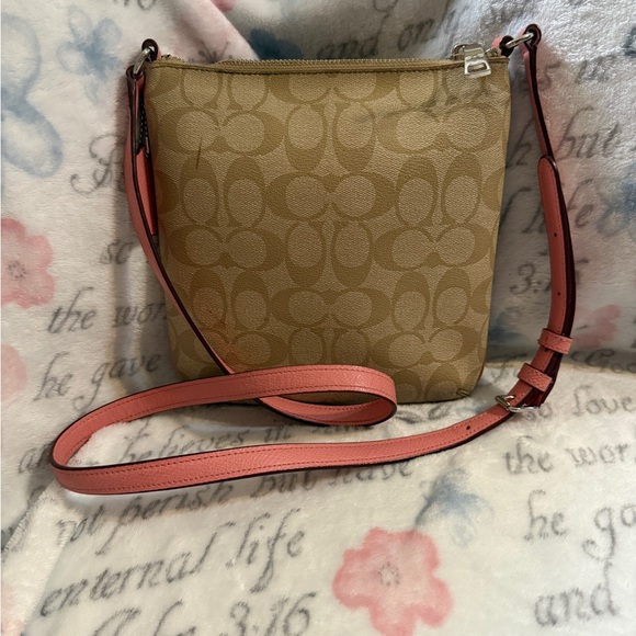 Coach PVC Leather North South Crossbody Stripe Light Khaki/Pink preowned - Picture 2 of 16